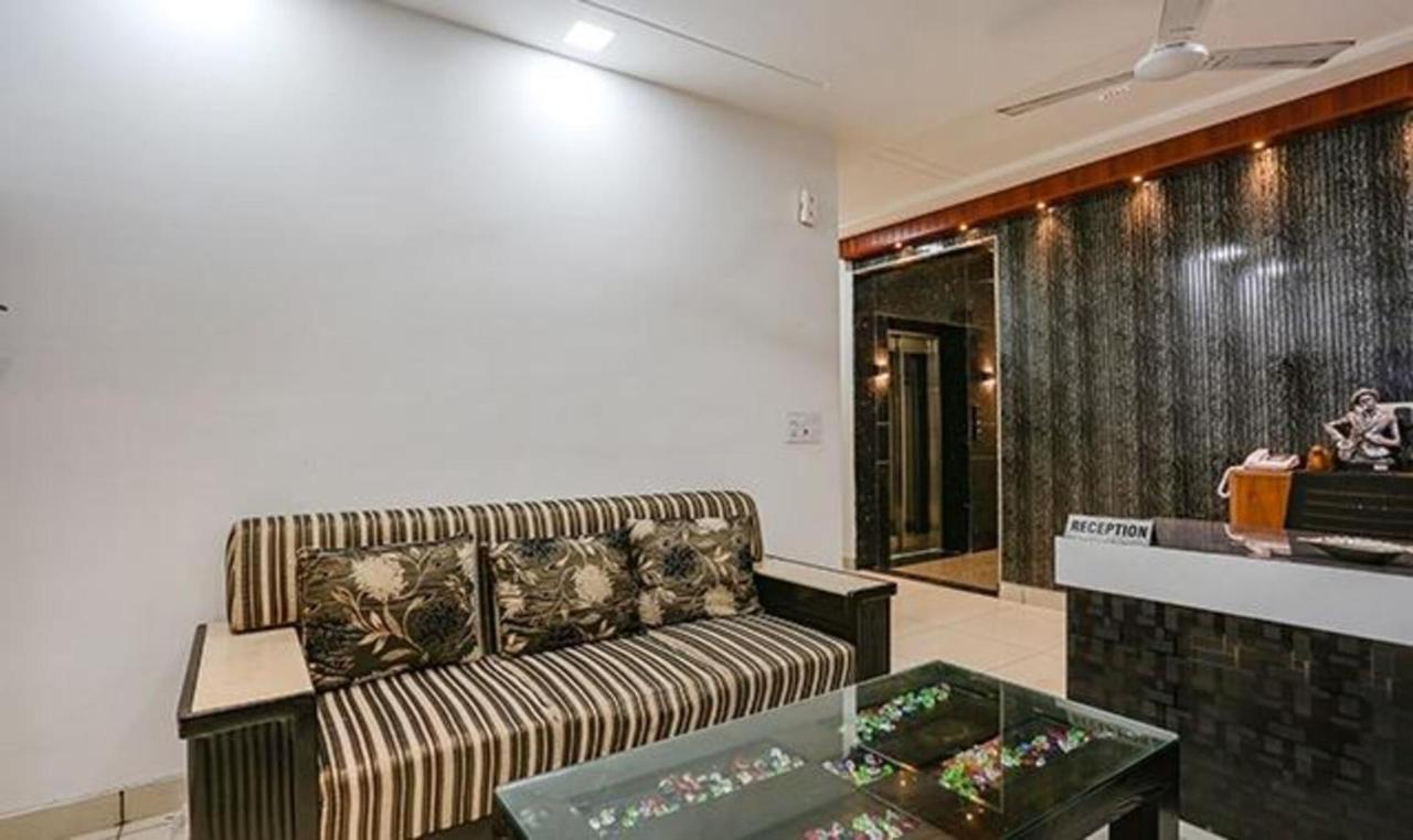 Fabexpress Shine Hotel 3*